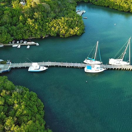 Puerto Blanco Marina & Hotel Luperón エクステリア 写真