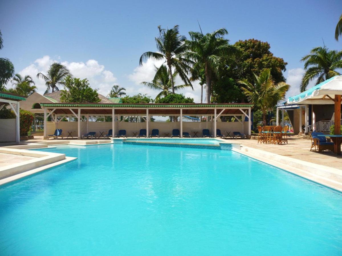 Puerto Blanco Marina & Hotel Luperón エクステリア 写真